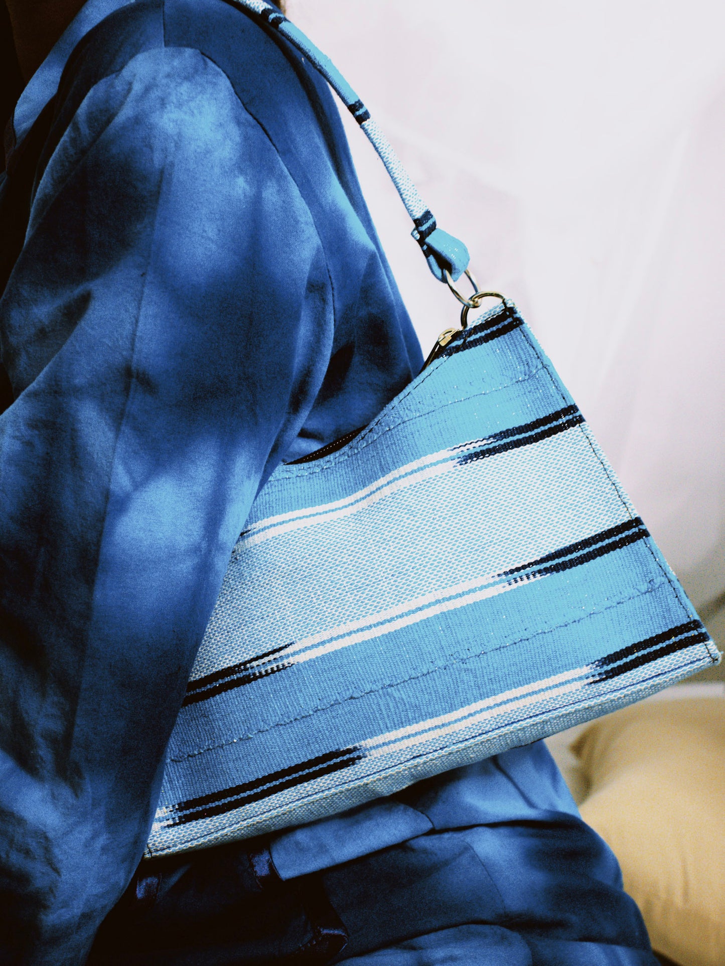 The Pata baguette bag