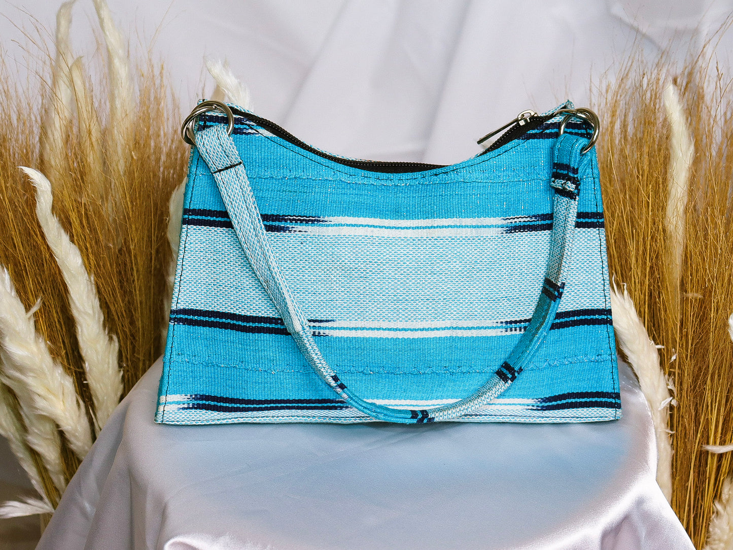 The Pata baguette bag