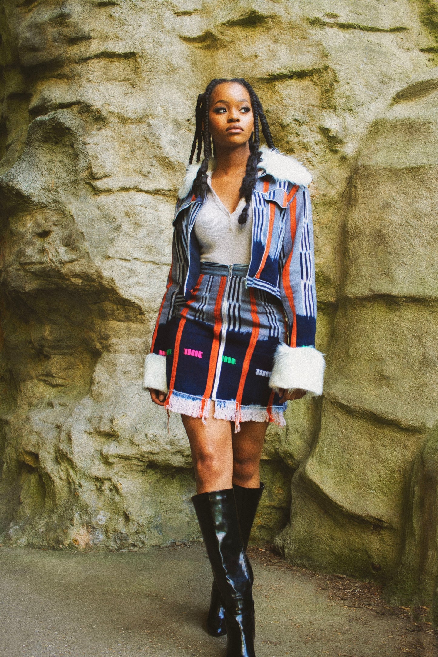 THE AMEYA FUR SET